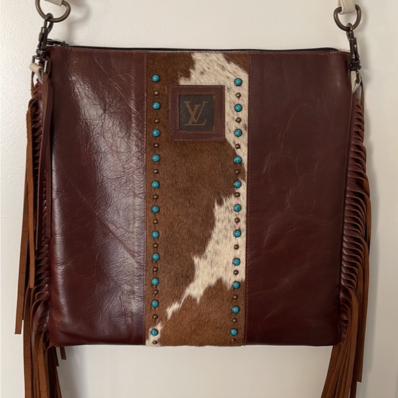 Fringe cowhide crossbody - Picture 2 of 7